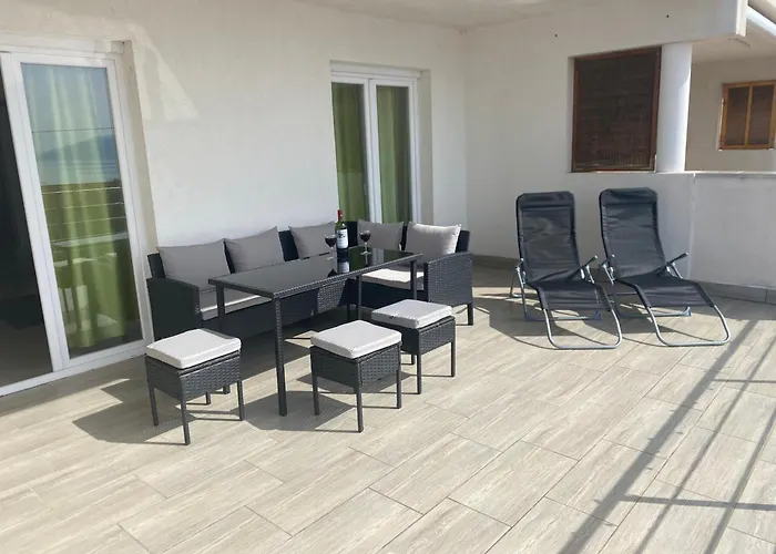 Apartments Novi Vinodolski - Povilska