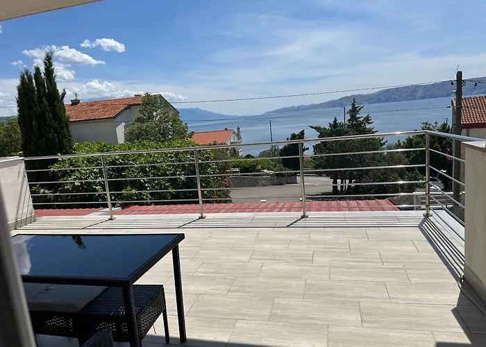 Apartments Novi Vinodolski - Povilska
